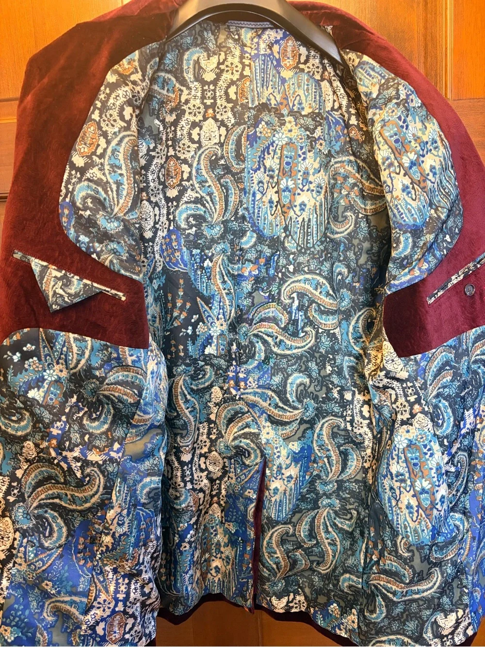 Robert Graham 48 Plum Burgundy Velvet Men’s Blazer Smoking Jacket Coat